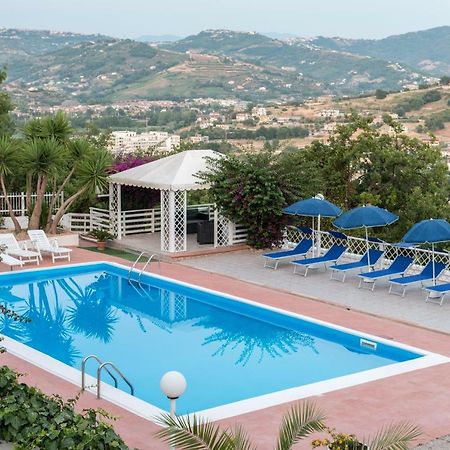 Villa Milena Apartments & Rooms Agropoli Bagian luar foto