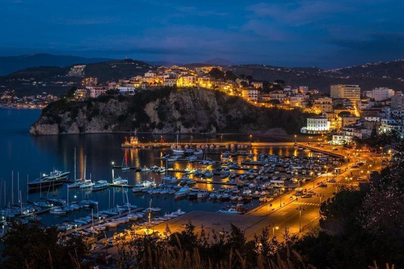 Villa Milena Apartments & Rooms Agropoli Bagian luar foto